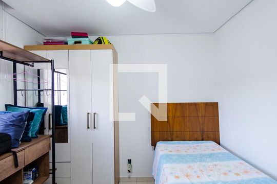 Quarto 1 de apartamento à venda com 2 quartos, 120m² em João Pinheiro, Belo Horizonte