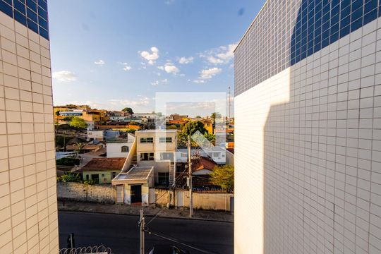 Vista de apartamento à venda com 2 quartos, 120m² em João Pinheiro, Belo Horizonte