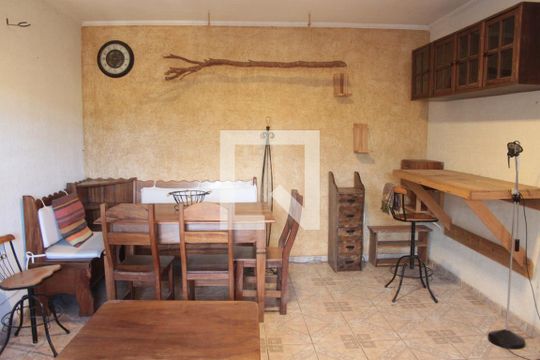 Apartamento para alugar com 2 quartos, 60m² em Vila Janete (sousas), Campinas