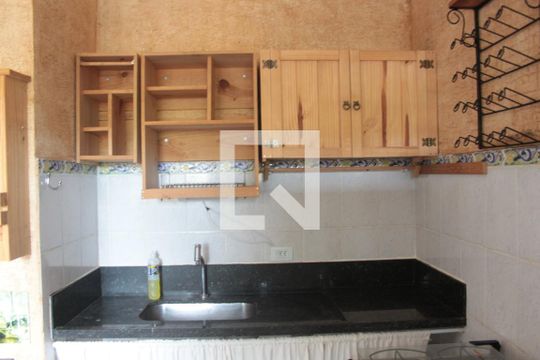 Cozinha de apartamento para alugar com 2 quartos, 60m² em Vila Janete (sousas), Campinas
