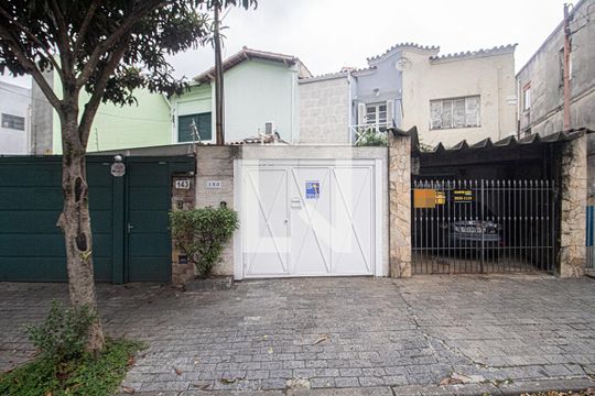 fachada de casa à venda com 3 quartos, 130m² em Liberdade, São Paulo