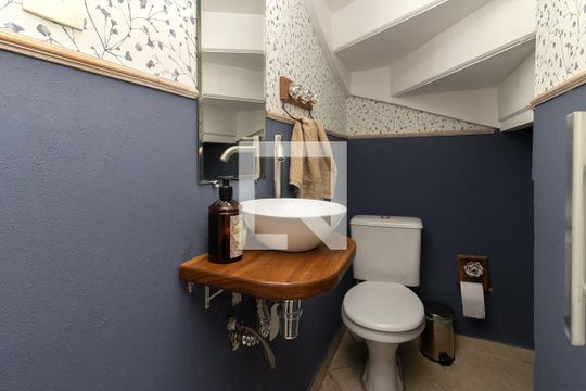 lavabo_1 de casa à venda com 3 quartos, 130m² em Liberdade, São Paulo