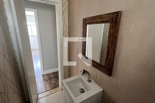 Lavabo de apartamento à venda com 3 quartos, 100m² em Pinheiros, São Paulo