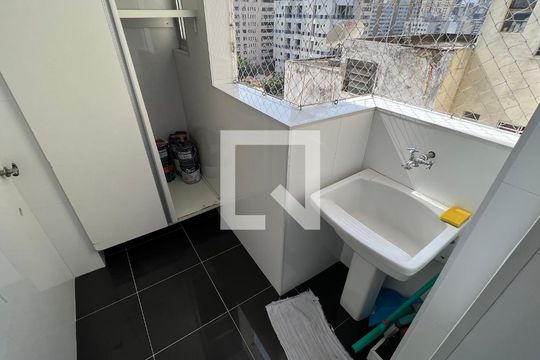 Área de Serviço de apartamento à venda com 3 quartos, 100m² em Pinheiros, São Paulo
