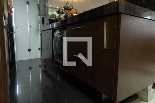 Cozinha de apartamento à venda com 3 quartos, 67m² em Vila Curuca, Santo André