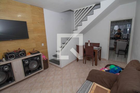 Quarto de casa à venda com 2 quartos, 80m² em Vila Bancaria, São Paulo
