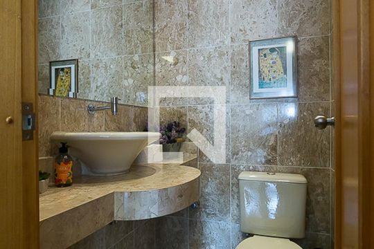 Lavabo de apartamento à venda com 4 quartos, 135m² em Vila Andrade, São Paulo