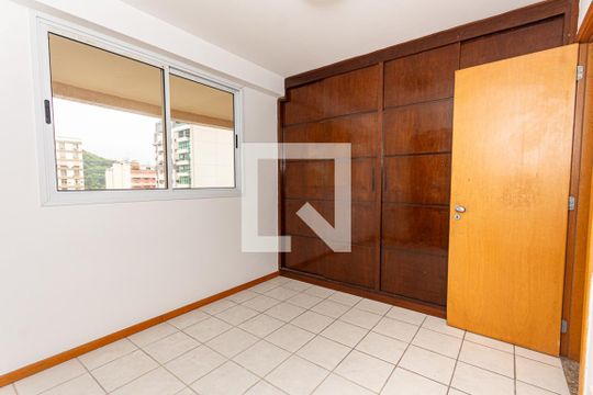 Suite de apartamento para alugar com 2 quartos, 80m² em Icaraí, Niterói