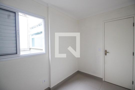 Quarto 2 de casa de condomínio à venda com 2 quartos, 43m² em Vila Mariza Mazzei, São Paulo
