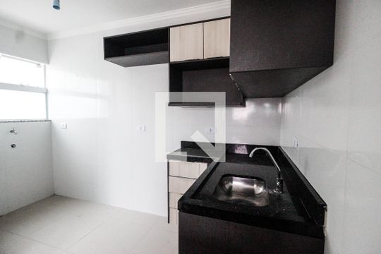 Cozinha de casa de condomínio à venda com 2 quartos, 43m² em Vila Mariza Mazzei, São Paulo