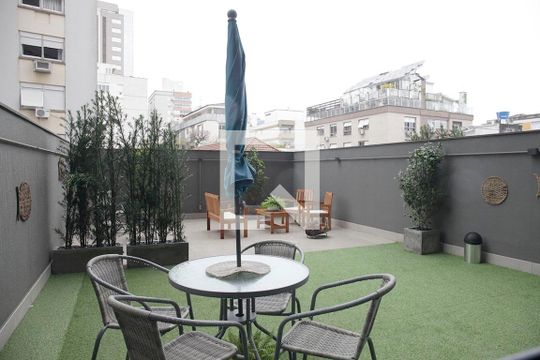 Área comum de apartamento à venda com 1 quarto, 42m² em Independência, Porto Alegre