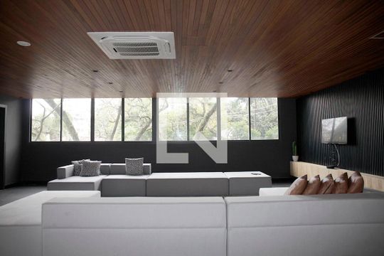 Área comum de apartamento à venda com 1 quarto, 42m² em Independência, Porto Alegre