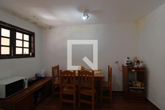 Sala de casa à venda com 3 quartos, 160m² em Parque Residencial Julia, São Paulo