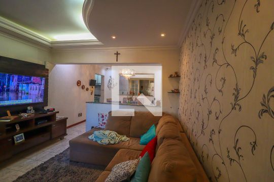 Sala de casa à venda com 5 quartos, 229m² em Jardim do Lago, Jundiaí