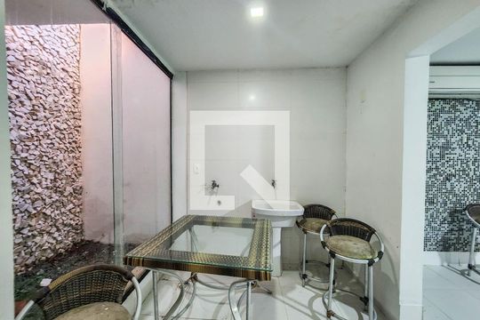 Cozinha de casa de condomínio para alugar com 5 quartos, 320m² em Jardim Tres Marias, Guarujá