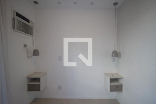 Suíte de apartamento à venda com 2 quartos, 77m² em Recreio dos Bandeirantes, Rio de Janeiro