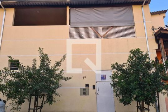 Quarto 3 de casa para alugar com 3 quartos, 130m² em Novo Osasco, Osasco