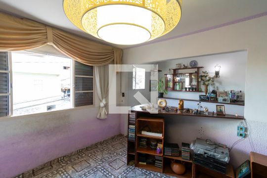 Sala de TV de casa à venda com 4 quartos, 300m² em Conjunto Habitacional Padre Jose de Anchieta, São Paulo