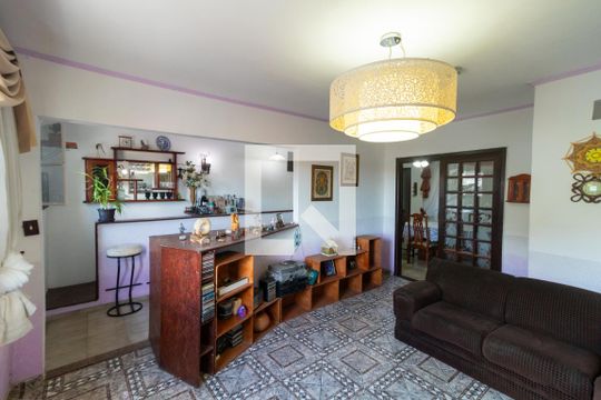 Sala de TV de casa à venda com 4 quartos, 300m² em Conjunto Habitacional Padre Jose de Anchieta, São Paulo