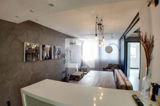 Sala de apartamento à venda com 1 quarto, 77m² em Fonseca, Niterói