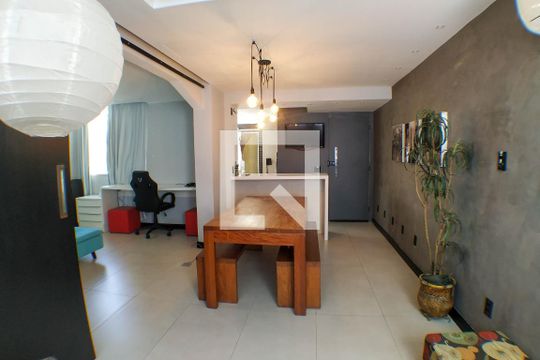 Sala de apartamento à venda com 1 quarto, 77m² em Fonseca, Niterói