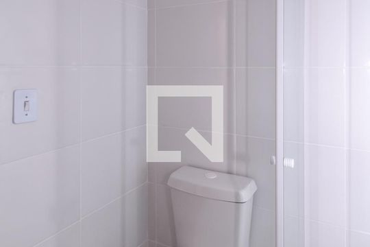 Banheiro de apartamento para alugar com 1 quarto, 29m² em Quinta da Paineira, São Paulo