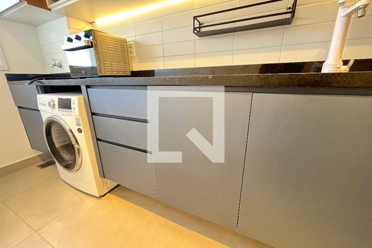 Área de Serviço de apartamento para alugar com 2 quartos, 59m² em Vila Itapura, Campinas