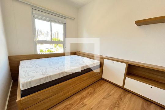 Quarto 2 de apartamento para alugar com 2 quartos, 59m² em Vila Itapura, Campinas