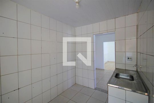 Cozinha de casa para alugar com 3 quartos, 102m² em Santa Efigênia, Belo Horizonte