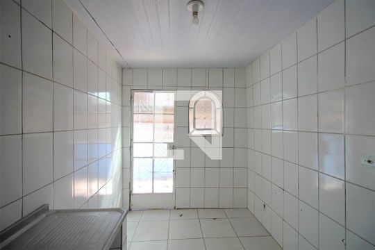 Cozinha de casa para alugar com 3 quartos, 102m² em Santa Efigênia, Belo Horizonte
