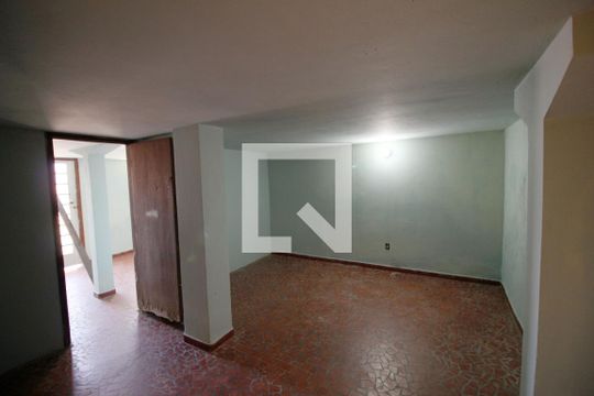 Salão  de casa para alugar com 3 quartos, 180m² em Centro, Sorocaba