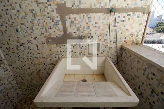 Área de Serviço de apartamento para alugar com 2 quartos, 110m² em Centro, Sorocaba
