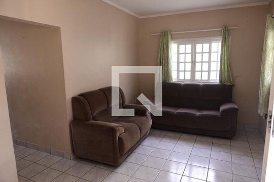 Casa para alugar com 4 quartos, 150m² em Maracanã, Praia Grande