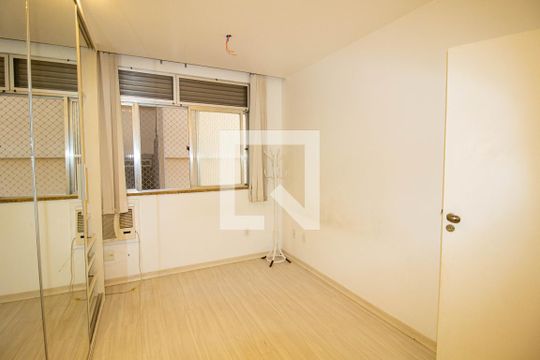 Quarto 1 de apartamento para alugar com 2 quartos, 70m² em Tijuca, Rio de Janeiro