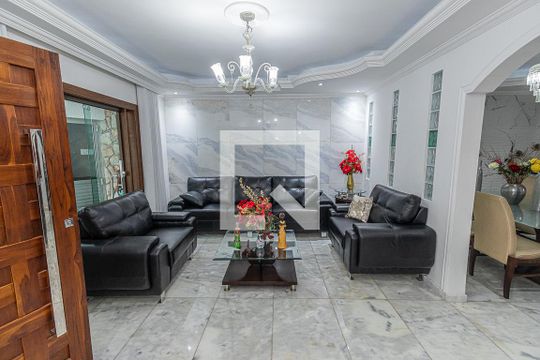 Sala de casa à venda com 4 quartos, 591m² em Santa Amélia, Belo Horizonte