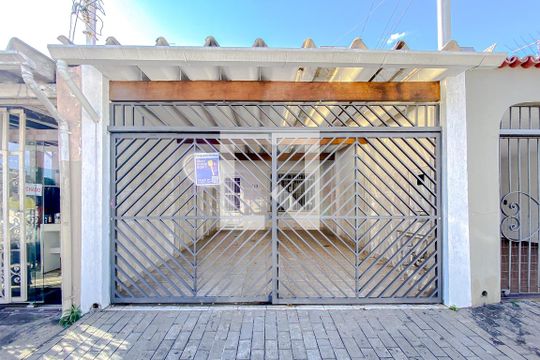 Fachada de casa para alugar com 3 quartos, 150m² em Água Rasa, São Paulo
