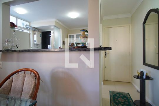 Cozinha de apartamento para alugar com 2 quartos, 64m² em Boa Vista, Porto Alegre