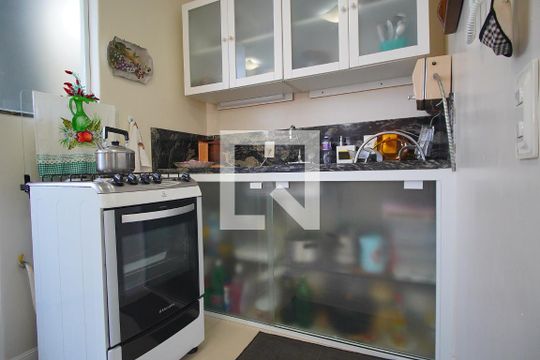Cozinha de apartamento para alugar com 2 quartos, 64m² em Boa Vista, Porto Alegre