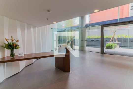 Hall de entrada de apartamento à venda com 1 quarto, 38m² em Pinheiros, São Paulo