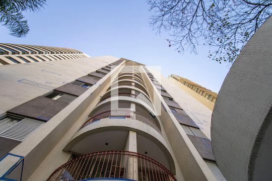 Fachada do Prédio de apartamento para alugar com 2 quartos, 76m² em Pompeia, São Paulo