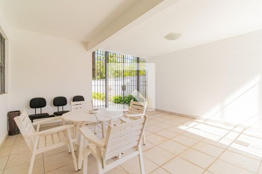 Sala de Estar - Varanda de casa à venda com 3 quartos, 433m² em Jardim Santa Helena, São Paulo