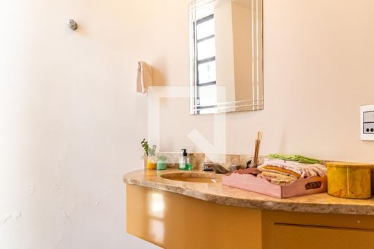 Lavabo de casa à venda com 3 quartos, 433m² em Jardim Santa Helena, São Paulo