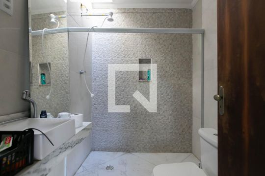 Banheiro da Suíte 1  de casa para alugar com 3 quartos, 285m² em Parque Savoi City, São Paulo