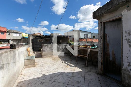 Área de Serviço de casa para alugar com 3 quartos, 285m² em Parque Savoi City, São Paulo