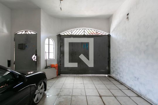 Garagem  de casa para alugar com 3 quartos, 285m² em Parque Savoi City, São Paulo