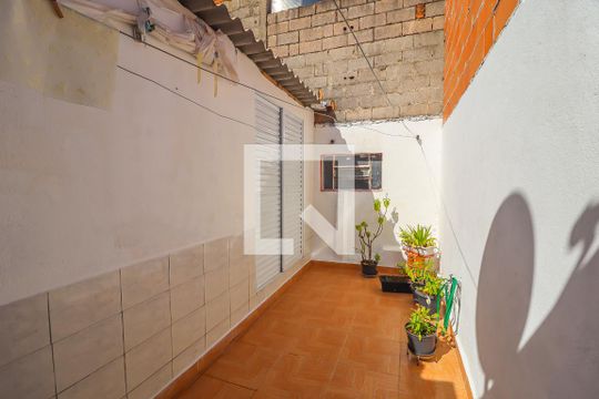 Quintal de casa à venda com 3 quartos, 250m² em Jardim Ermida Ii, Jundiaí