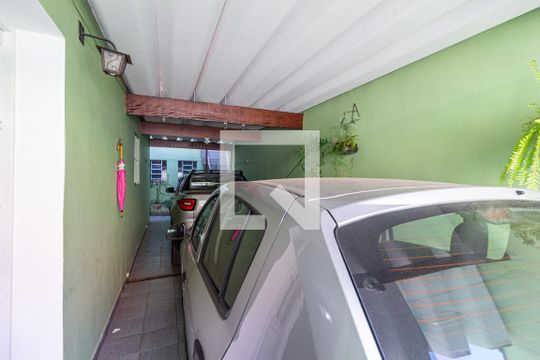 Garagem de casa à venda com 3 quartos, 120m² em Piratininga, Osasco