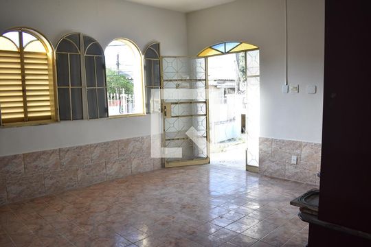 Casa para alugar com 3 quartos, 320m² em Campo Grande, Rio de Janeiro