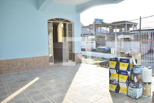 Hall de entrada de casa para alugar com 3 quartos, 320m² em Campo Grande, Rio de Janeiro