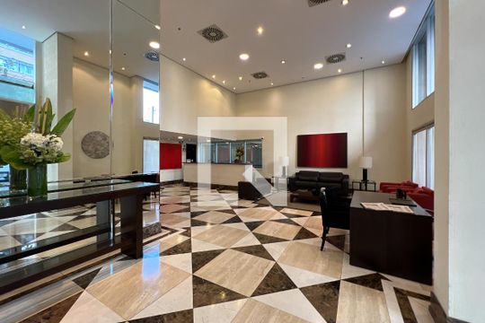 Hall de apartamento para alugar com 1 quarto, 58m² em Itaim Bibi, São Paulo